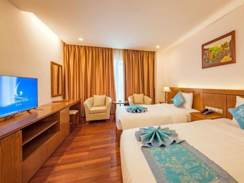 Lam Giang Hotel Vinh Exterior foto